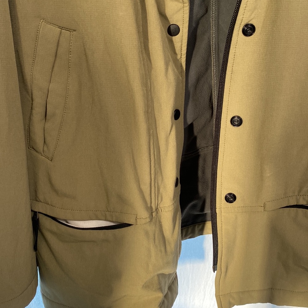 Green Jacket - Picture 4 of 6